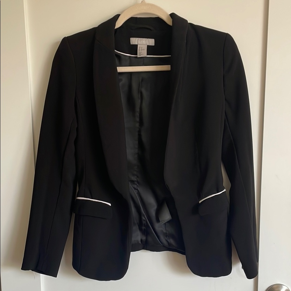 H&M Black and White Blazer Modern Suit Jacket